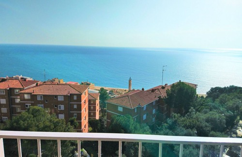 Montgat Apartamento | LIANA SEAVIEW & BEACH - apartamento, 3 dormitorios, 2 baños, balcón, wifi