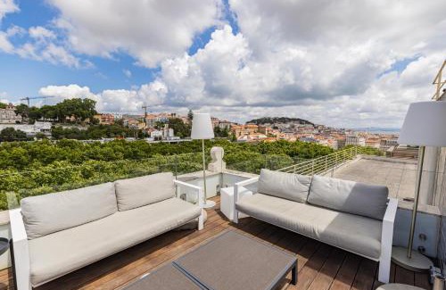 Sao Jose Apartamento | Liberdade Elegance W/Rooftop Pool by LovelyStay