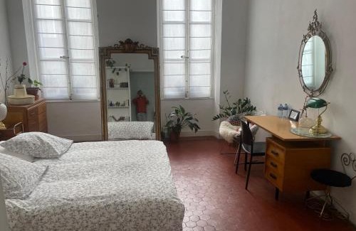 1st Arrondissement Cama Y Desayuno | Liberté
