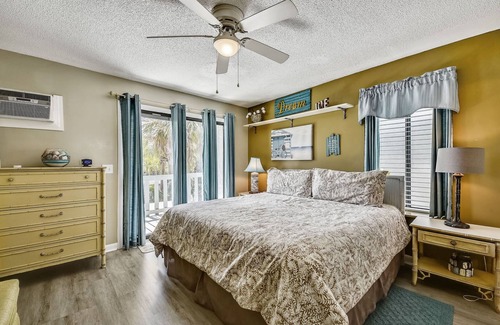 Bel Air Condominio | Liberty Beach by Book That Condo