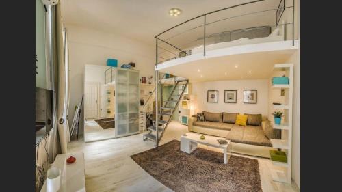 Belso-Ferencvaros Apartamento | Liberty Bridge Green