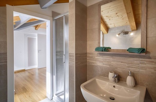 San Giovanni-Chiadino-Rozzol Apartamento | Liberty on the Gulf! Private room x 2 FREE PARKING