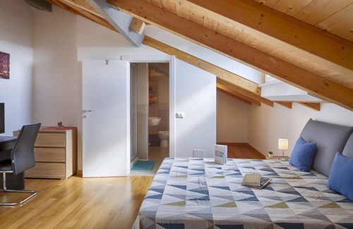 San Giovanni-Chiadino-Rozzol Apartamento | Liberty on the Gulf! Private room x 2 FREE PARKING