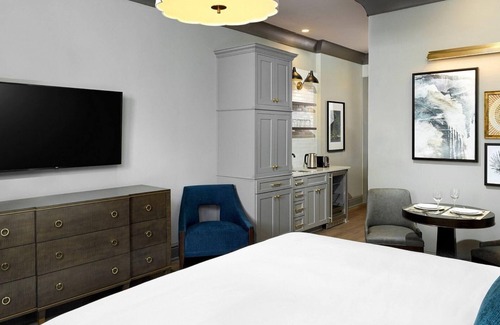 Ansonborough Complejo | Liberty Place Charleston, Studio Plus: Experience Charleston’s Charm In Style