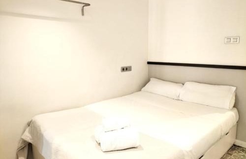 El Raval Apartamento | Liceu Apartments by gaiarooms