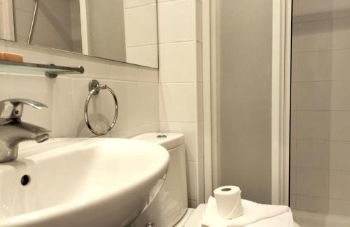 El Raval Apartamento | Liceu Apartments by gaiarooms