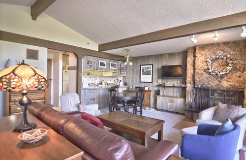 Snowmass Village Condominio | Lichenhearth - CoralTree Residence Collection