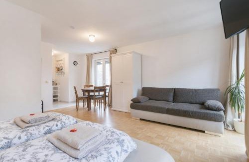 Leipziger Vorstadt Apartamento | Lichtdurchflutetes Appartement im Hechtviertel