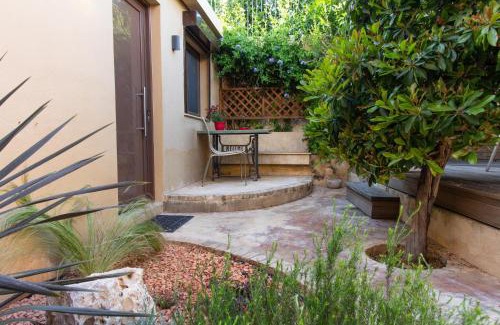 Anavyssos Apartamento | Lida Garden Studio