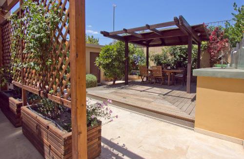 Anavyssos Apartamento | Lida Garden Studio