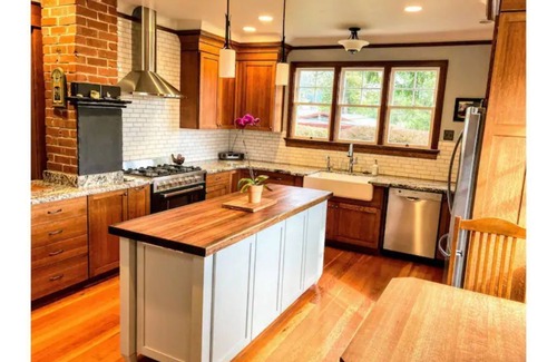 Arcata Casa | Lida's House, Walk to Everything