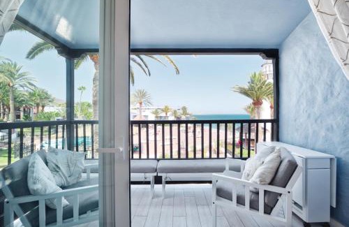 Playa del Aguila Casa | Lidia & Paco Home two bedrooms beachfront