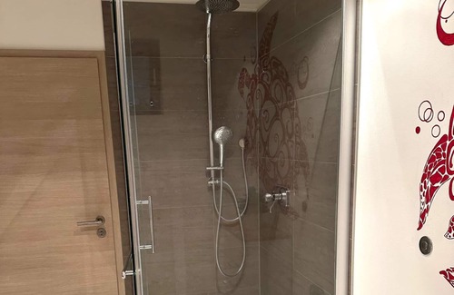 Oberahr Apartamento | Liebevoll Eingerichtete Ferienwohnung mit Überdachter Terrasse in Ruhiger Lage