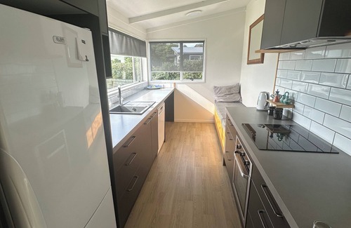 Kakanui Casa | Life by the sea! Enjoy tranquil views and all-day sun.