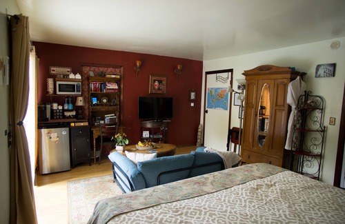 Sherman Oaks Cama Y Desayuno | Life is Good Bed and Breakfast