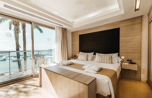 Ciudad de Ibiza Complejo | Life Premium at the Ibiza Twiins