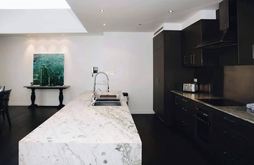 Parrearra Casa | Lifestyle and Location on The Island at Kawana