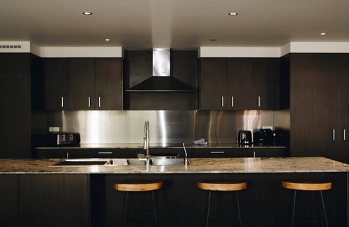 Parrearra Casa | Lifestyle and Location on 'The Island' at Kawana