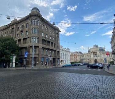 Odessa City Center Hotel | Lift Rooms - Derybasivska