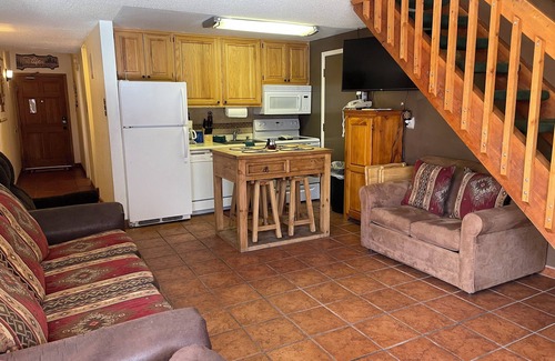 Red River Apartamento | Lifts West 208 with Wifi