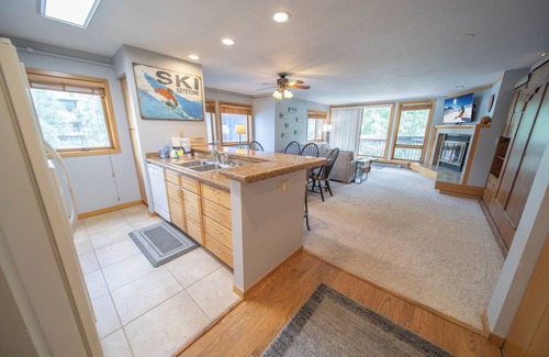 Mountain House Condominio | Liftside 201