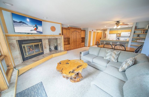 Mountain House Condominio | Liftside 201