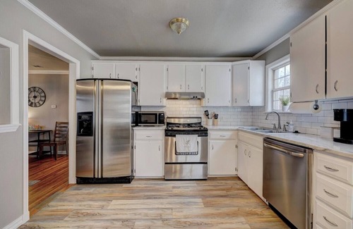 Turner Park Casa | Light & Airy Midtown Charmer