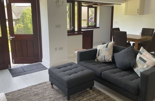 South Brent Cabina | Light and Airy Lodge in Devon Countryside