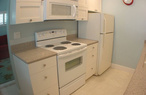 Carlsbad Village Condominio | Retiro de luz y playa brillante