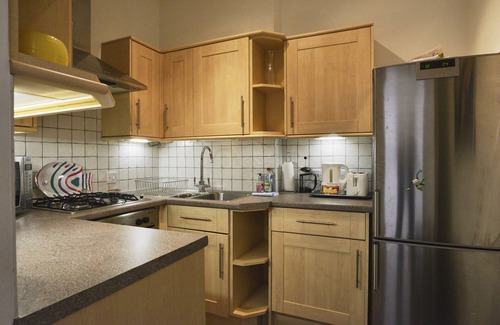 Comely Bank Apartamento | Apartamento amplio y luminoso, ideal para grupos y familias, cerca del centro.
