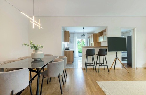 Marousi Apartamento | Light-Filled 3BR Apartment in Marousi
