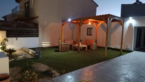 Vasa Koilaniou Casa | Light garden