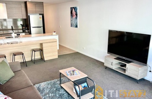 City East Apartamento | Light & Lovely in Canberra's CBD - 1BR Apt w/Carsp