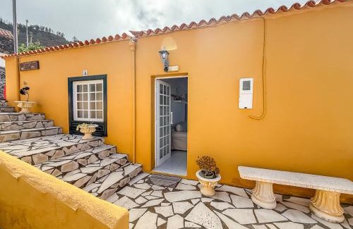 Los Quemados Apartamento | Lightbooking Fuencaliente La palma vistas al mar con piscina 6