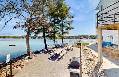Lake Delton Casa | Lighthouse Cove Condo Resort: 418