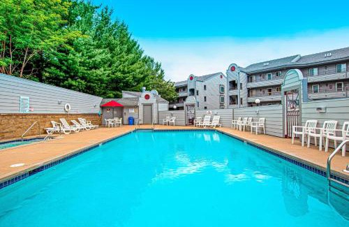 Lake Delton Casa | Lighthouse Cove Condo Resort: 418