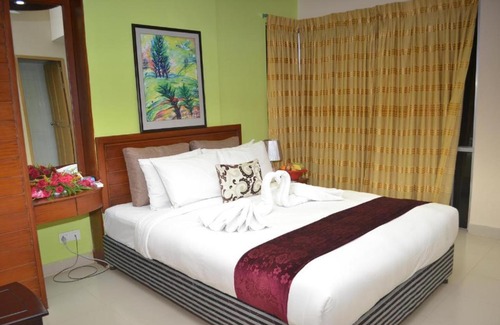 Cox's Bazar Hotel | Lighthouse Family Retreat