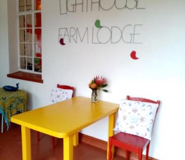 Cape Town Cabina | Lighthouse Farm Backpackers Lodge