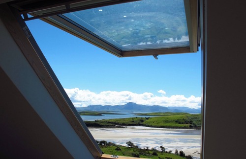 Newport Cabaña | LIGHTHOUSE HILL, family friendly in Mulranny, County Mayo