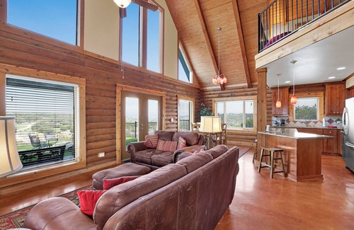 Johnson City Casa | Lighthouse Hill Ranch - Log Home - situated on 2001 acres!