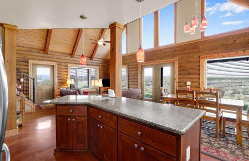 Johnson City Casa | Lighthouse Hill Ranch - Log Home
