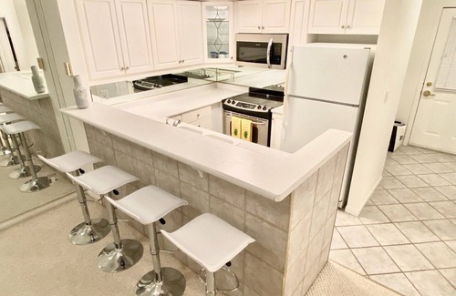 Collingwood Condominio | Lighthouse Point Condo - next to Georgian Bay, 5 min from the slopes!