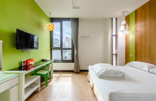 Tainan City Centre Hotel | lightness Station Inn