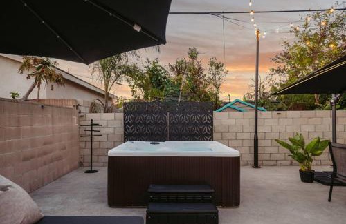 Southwest Anaheim Casa | Lightsaber Lounge-Hot Tub-Billiards-10mnstoDisney