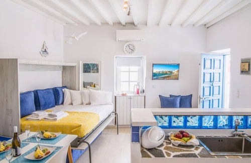 Little Venice Casa | Like a white seagull in the heart of Mykonos!