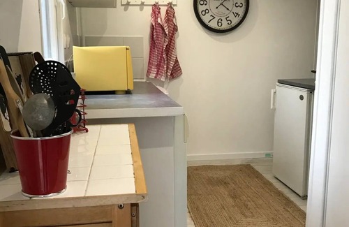 Roseraie - Orgemont Apartamento | ** LIKE AT HOME: APARTMENT and GARDEN with parking lot **
