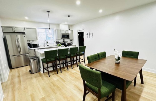 Fitchburg Casa | Like Home - BBQ, Yard, Fire Pit