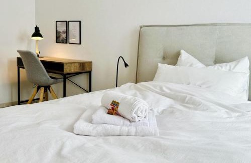 Penzberg Apartamento | LIKE HOME, cozy apartment, 2 bedrooms, Netflix, 55" TV, balcony, parking, self-check-in