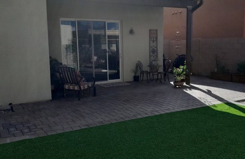 Tucson Casa | Like new Eastside home, 3 bedroom, 2 full bath, plus 2-car garage