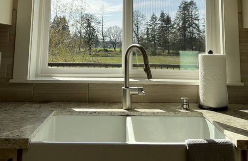 Carver Casa | Like new home in Vancouver countryside